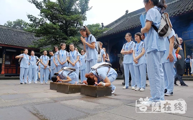 文殊院-成都文殊院第十六届“智慧之旅”禅修班开班