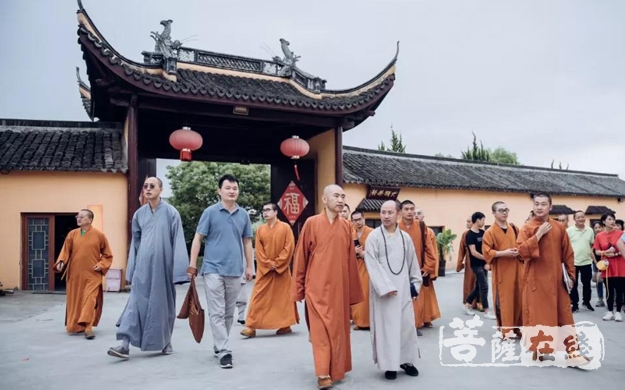 宁国-上海宁国禅寺僧职工参访地藏古寺