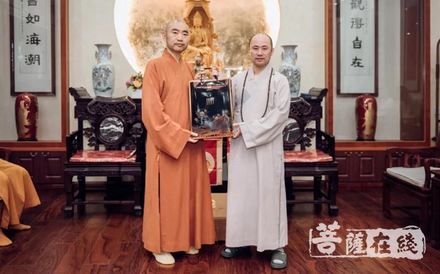 宁国-上海宁国禅寺僧职工参访地藏古寺