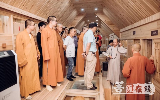 宁国-上海宁国禅寺僧职工参访地藏古寺