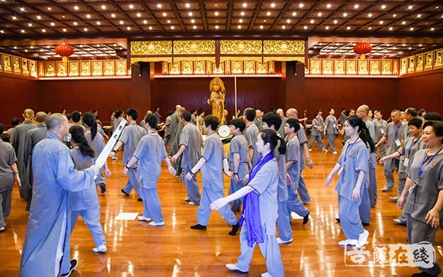 佛教-珠海普陀寺普门之旅短期出家班第二日
