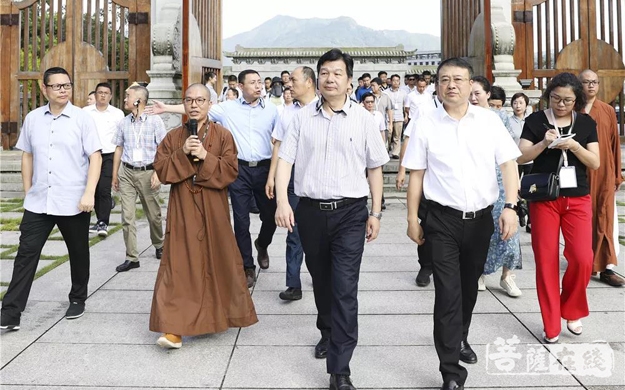 温州-浙江省委统战部副部长楼炳文赴温州头陀寺调研