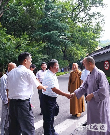 佛教-广西壮族自治区民宗委一行参访南京栖霞古寺