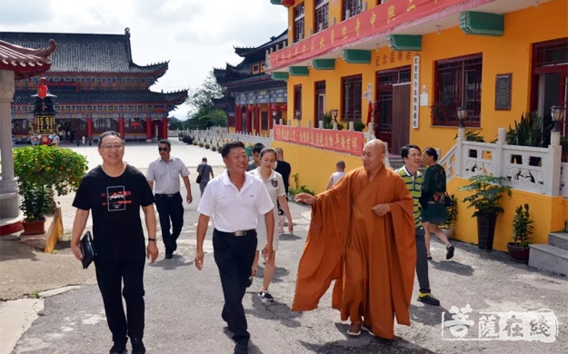 锦州-辽宁省宗教局领导一行视察锦州北普陀寺