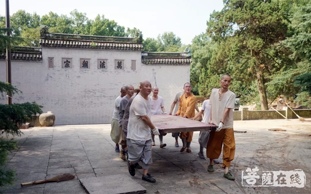 宁波-宁波天童禅寺灾后自救工作有序展开