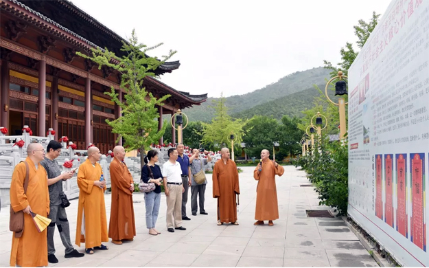 佛教-青岛市佛教协会调研组前往烟台合卢寺进行“四进”活动交流