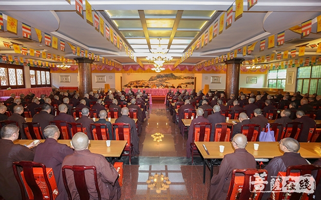 佛教-普陀山佛教协会召开己亥年七月十二全山执事圆职普茶会