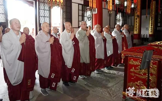 佛教-韩国佛教曹洞宗总务院长大隐法师一行参访宁波天童禅寺
