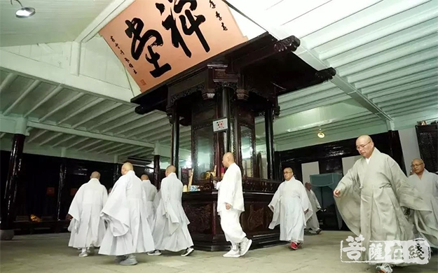 佛教-韩国佛教曹洞宗总务院长大隐法师一行参访宁波天童禅寺