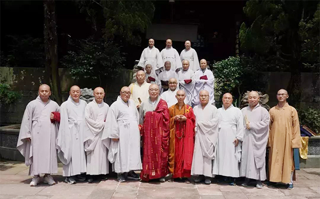 佛教-韩国佛教曹洞宗总务院长大隐法师一行参访宁波天童禅寺