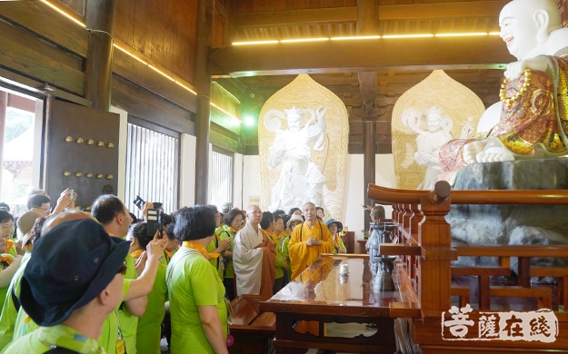 韩国曹溪宗百人朝圣团朝圣禅宗祖庭三祖禅寺