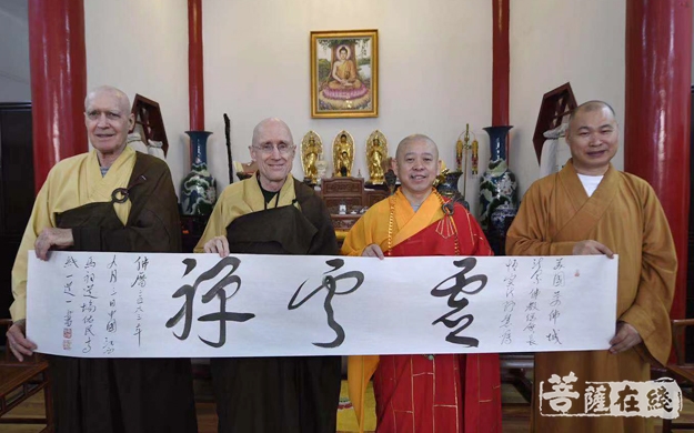 佛教-美国恒实法师率团前往南昌佑民寺寻根礼祖