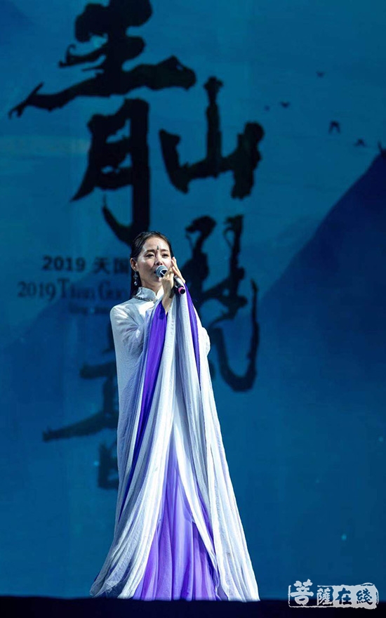 文化-青城山天国寺举行森林梵乐会