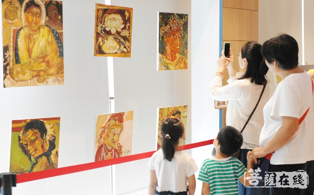 自闭症-“回到敦煌”自闭症公益画展于杭开展 陆一飞总策展