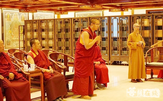 佛教-中国佛教协会副会长仁青安杰活佛一行参访宝莲禅寺