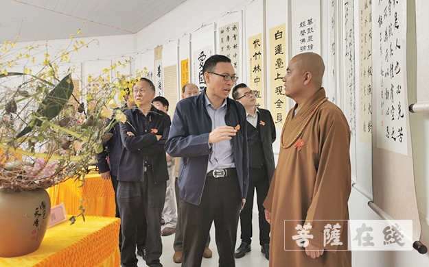 佛教-南郑区佛教协会举办“同心同德 同愿同行”书画·花艺展暨歌颂祖国音乐会