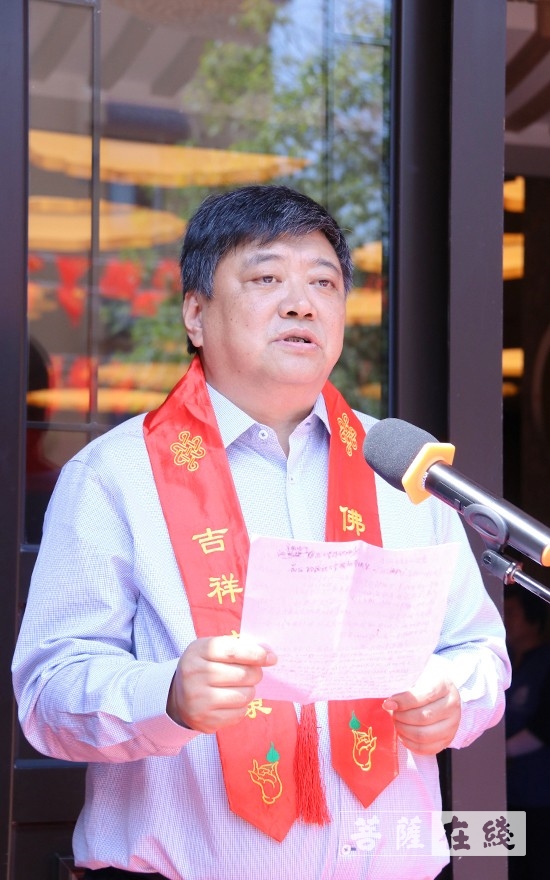 文化-庆祝新中国成立七十周年 上海宁国禅寺举行胡建宁个人藏品捐赠暨展览仪式