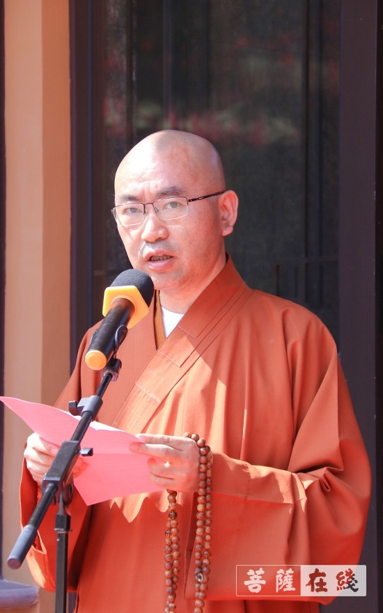文化-庆祝新中国成立七十周年 上海宁国禅寺举行胡建宁个人藏品捐赠暨展览仪式