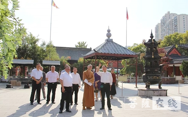 佛教-淮安市政协副主席程刚一行视察慈云禅寺