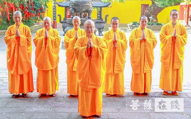 佛教-纯一法师领唱《我和我的祖国》 献礼新中国成立70周年