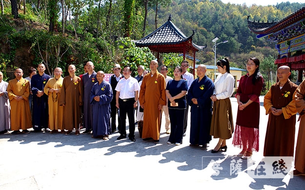 佛教-罗田县佛教界举行欢庆新中国成立70周年大型书画展暨座谈会