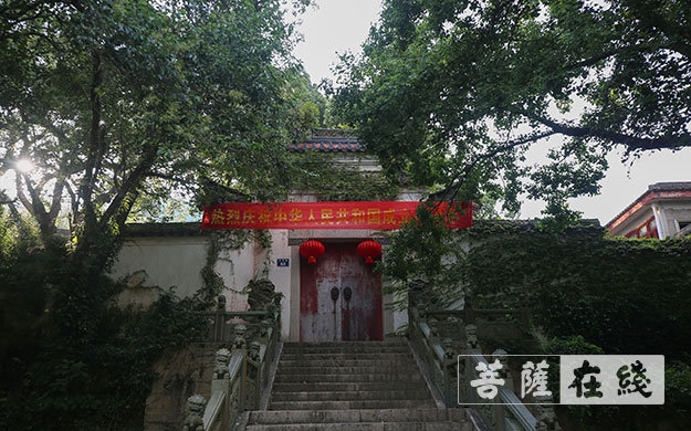 佛教-普陀山佛教协会举行系列活动献礼新中国成立七十周年 佛教-普陀山佛教协会举行系列活动献礼新中国成立七十周年