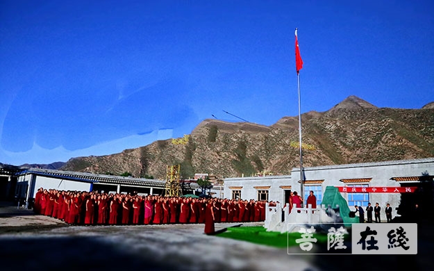 佛教-甘肃省佛教界升国旗庆祝祖国70周年华诞