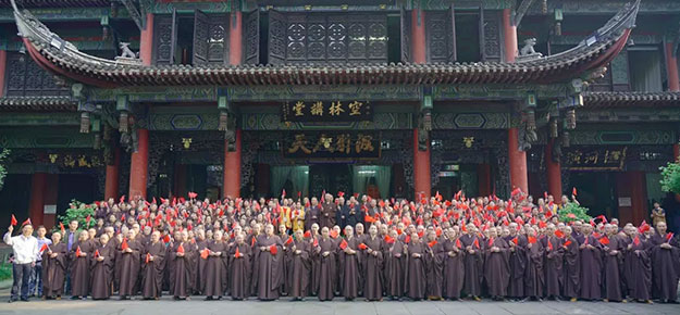 文殊院-成都文殊院举行庆祝新中国成立70周年升国旗仪式