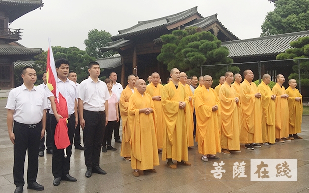 阅兵-上海市宝山区各寺院热烈庆祝新中国成立70周年