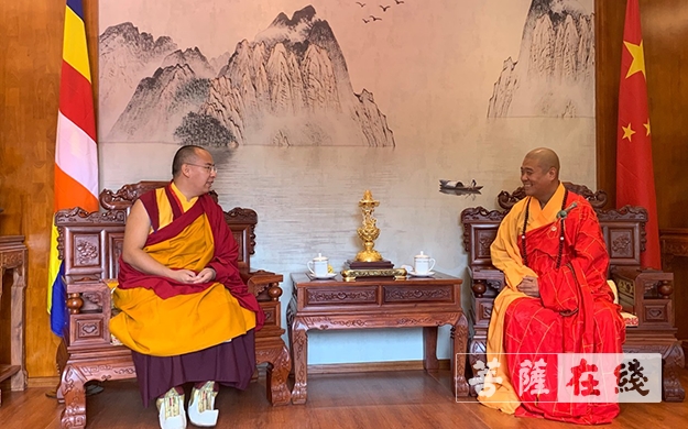 法门寺-全国政协常委、中国佛教协会副会长班禅额尔德尼·确吉杰布参访法门寺