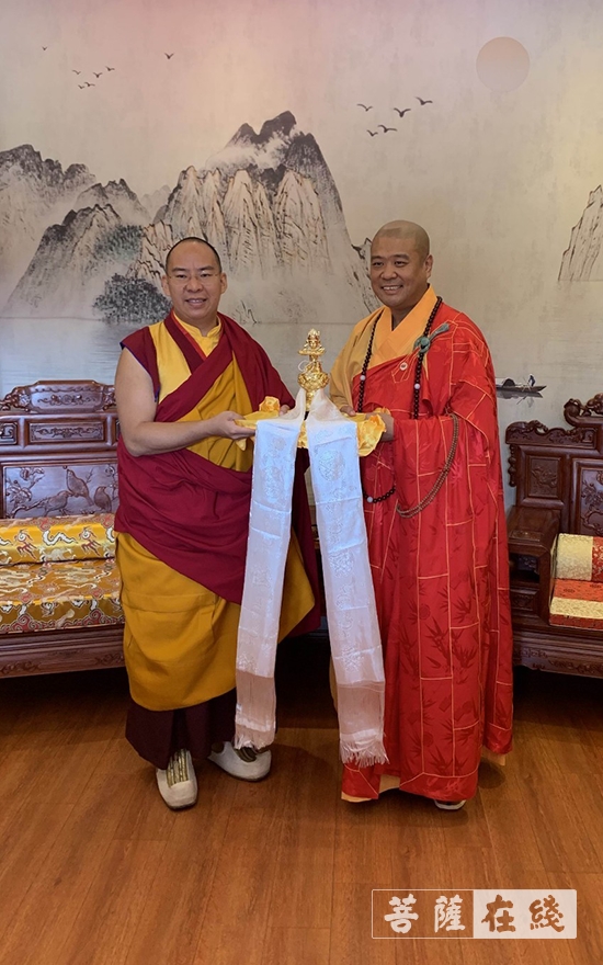 法门寺-全国政协常委、中国佛教协会副会长班禅额尔德尼·确吉杰布参访法门寺