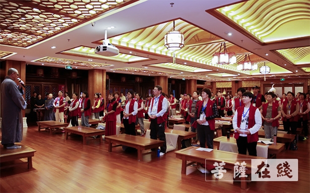大佛寺-德建禅师为广州大佛寺癌症康复营学员授禅武医功法