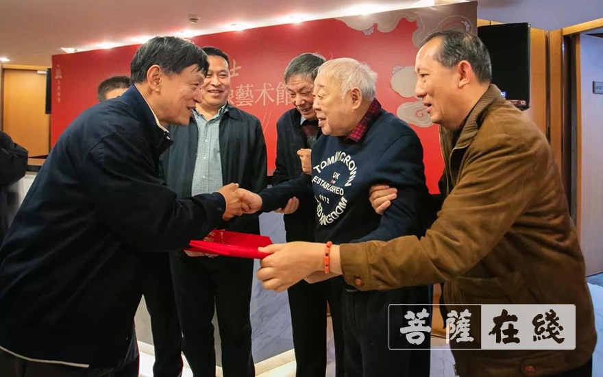 佛教-上海玉佛禅寺举行胡建宁老居士佛像捐赠和佛像艺术馆开馆仪式