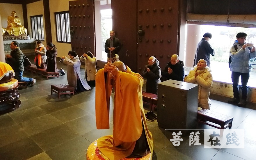 佛教-越南正觉寺方丈通根法师率团参访司空山二祖寺