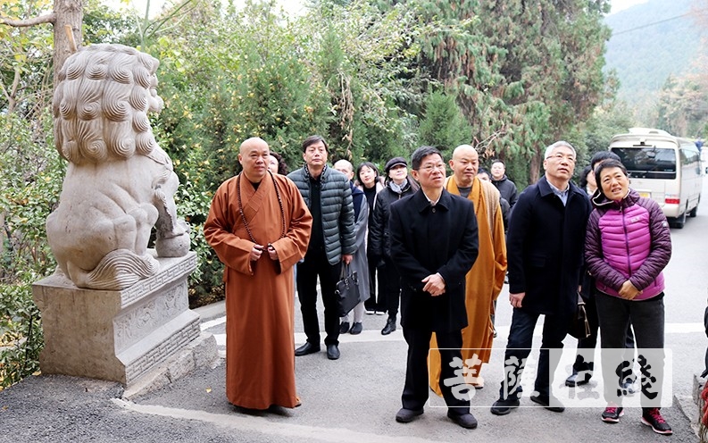 江苏省政协社会法制委员会一行赴徐州兴化禅寺调研