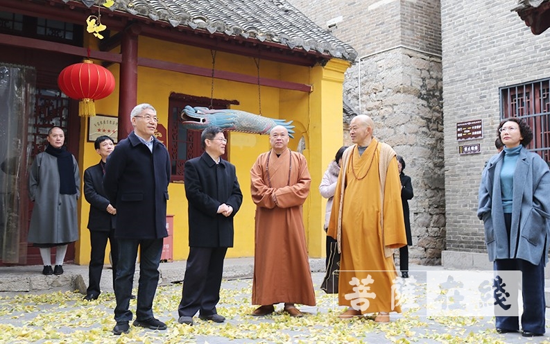 江苏省政协社会法制委员会一行赴徐州兴化禅寺调研