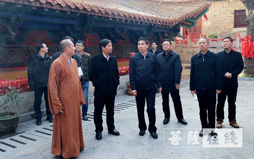 毕于瑞-徐州市副市长毕于瑞一行赴兴化禅寺检查指导安全工作