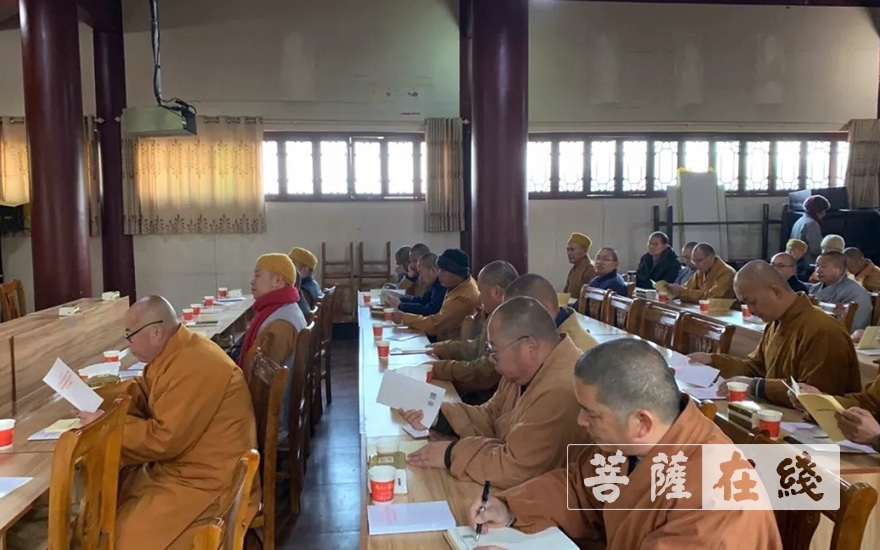 佛教-景德镇市佛教协会举办学习贯彻党的十九届四中全会精神座谈会