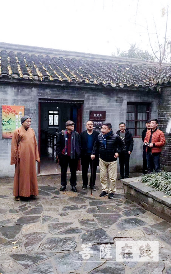 宋唯源-著名画家宋唯源参访徐州兴化禅寺
