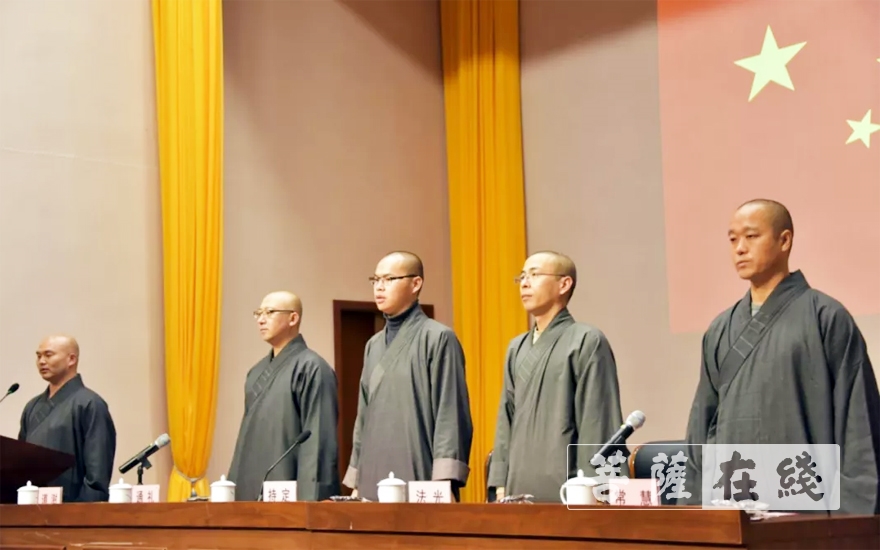 佛教-浙江佛学院举行第一届居士教育班结业典礼