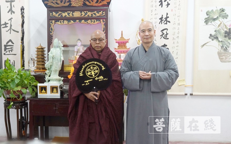 佛教-缅甸巴丹达蒂苏达喇苾达僧王参访三祖禅寺