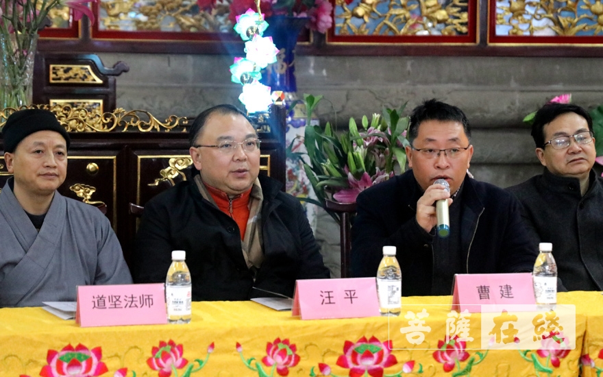 书法-重庆华岩寺举行全国书法名家手书华岩寺历代禅关诗词作品展