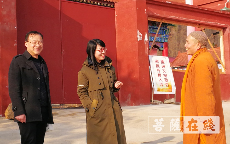 时政-汉中市民族宗教事务局领导赴天灯禅寺走访慰问