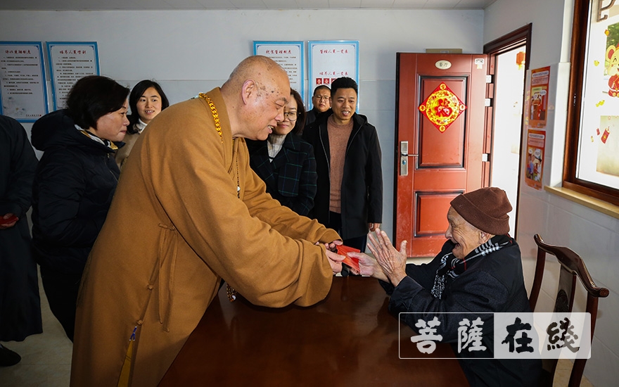佛教-道慈大和尚一行赴佛教颐养堂和本山敬老院进行新春慰问