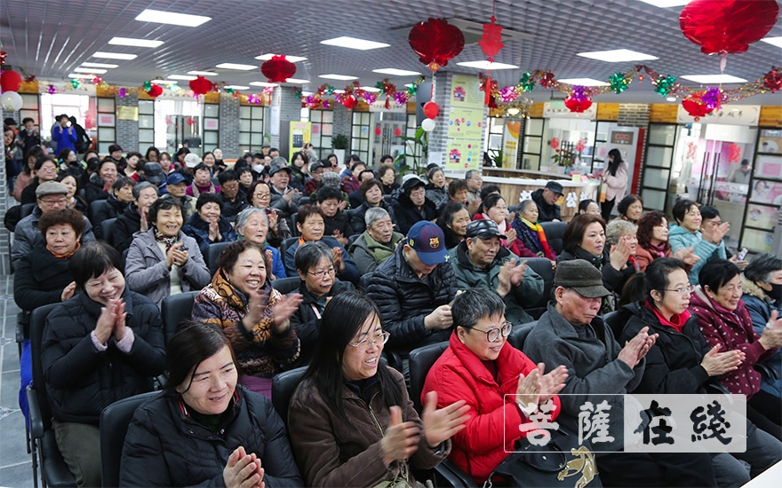 慈善-新春送温暖 | 玉佛禅寺方丈觉醒大和尚走访困难家庭