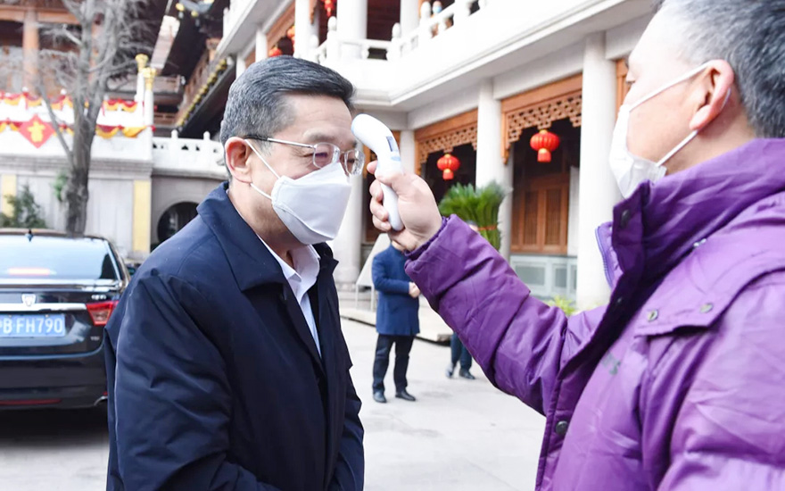 疫情-郑钢淼走访慰问上海市宗教活动场所调研疫情防控工作