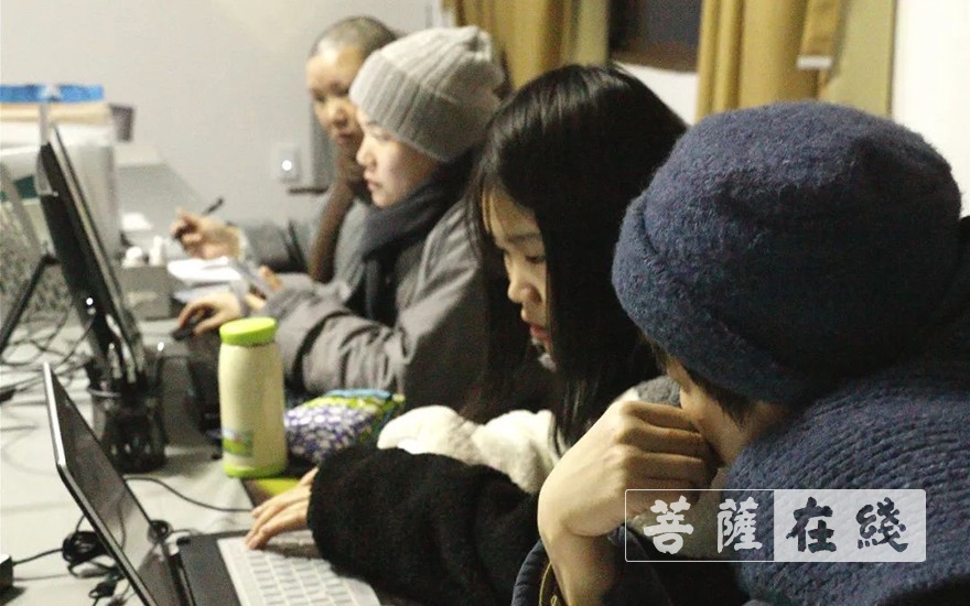 医疗-守护白衣天使 曹洞慈善基金会点对点援助医疗物资