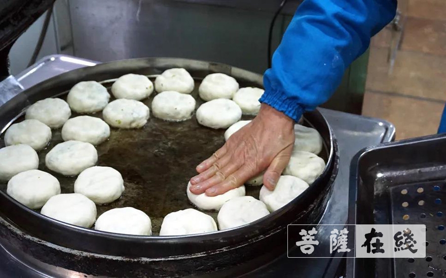 蔬菜-惊蛰｜曹山宝积寺讲述一个充满爱的馅饼的故事