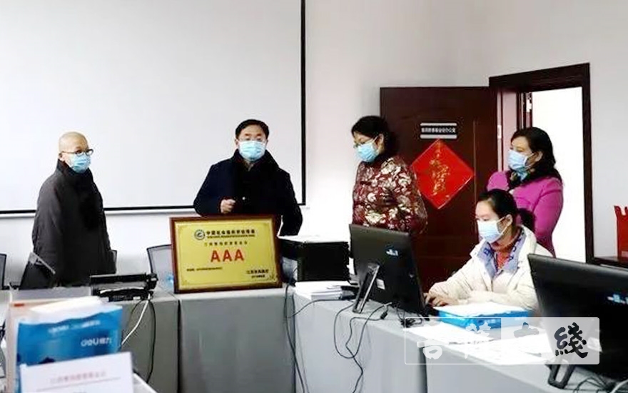 疫情-江西省委统战部副部长前往曹山禅养馆、宝积寺视察指导疫情防控工作