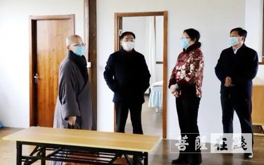 疫情-江西省委统战部副部长前往曹山禅养馆、宝积寺视察指导疫情防控工作